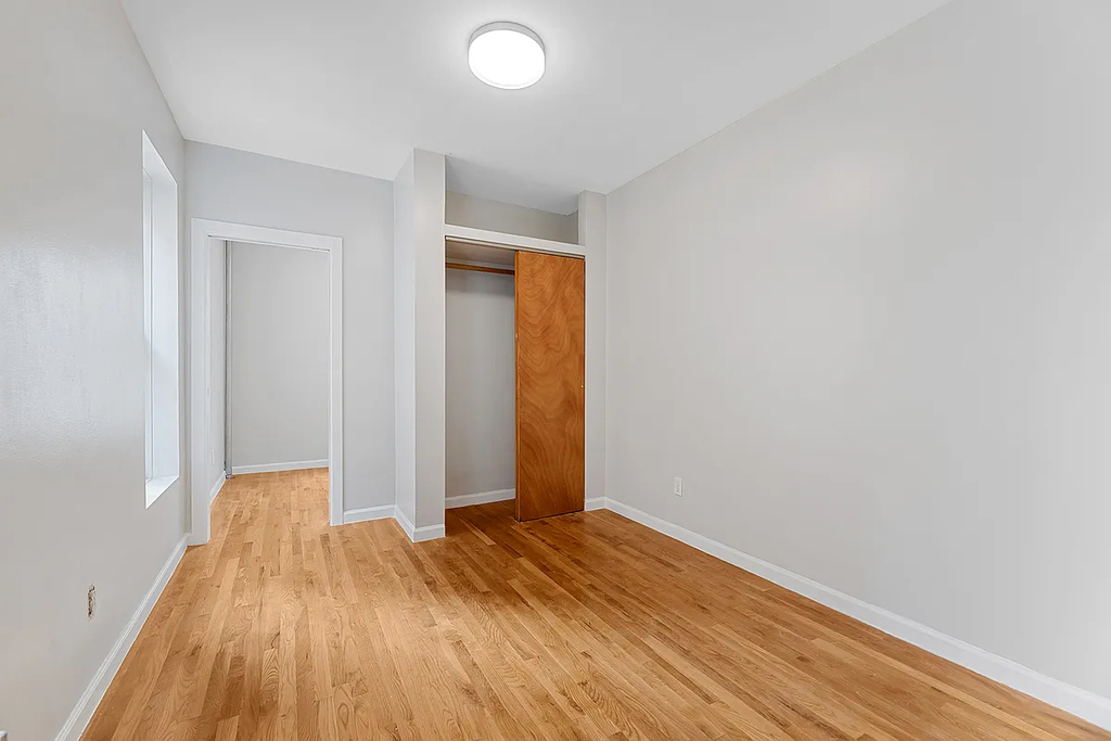 424 East 116th Street - Photo 3