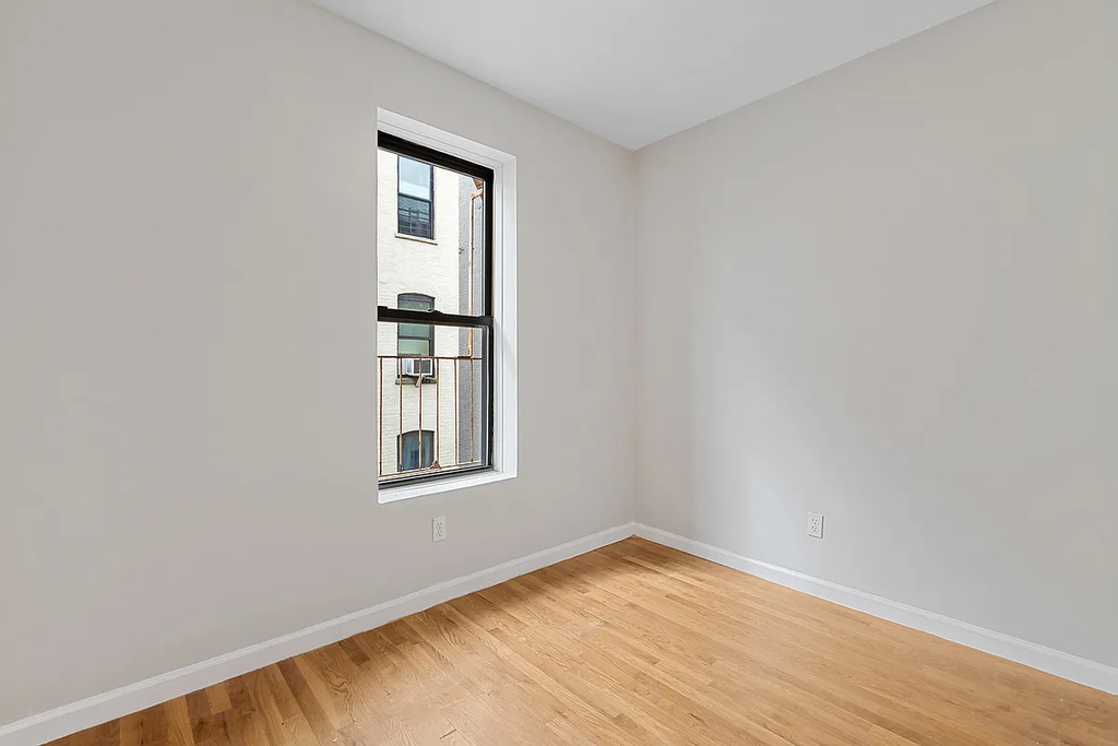 424 East 116th Street - Photo 6