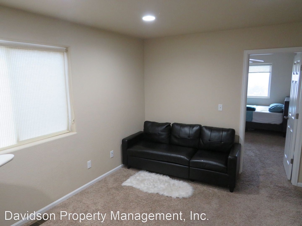 1441 Kempton Alley - Photo 7