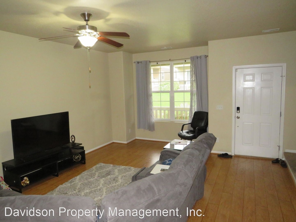 1441 Kempton Alley - Photo 1