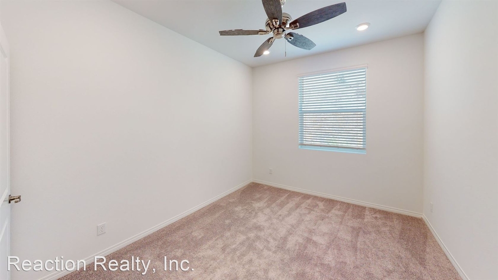 15254 Horizon St #5, - Photo 10