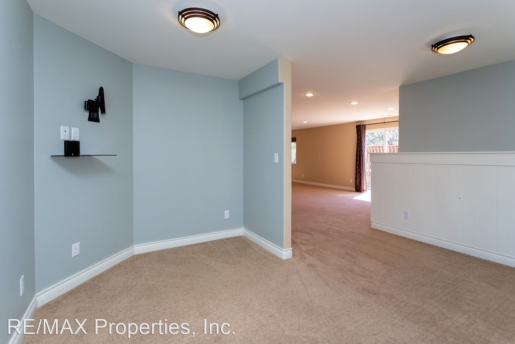 2085 Coldstone Way - Photo 36