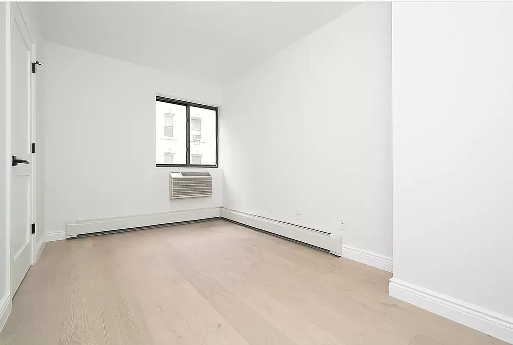 133 Ludlow Street - Photo 2