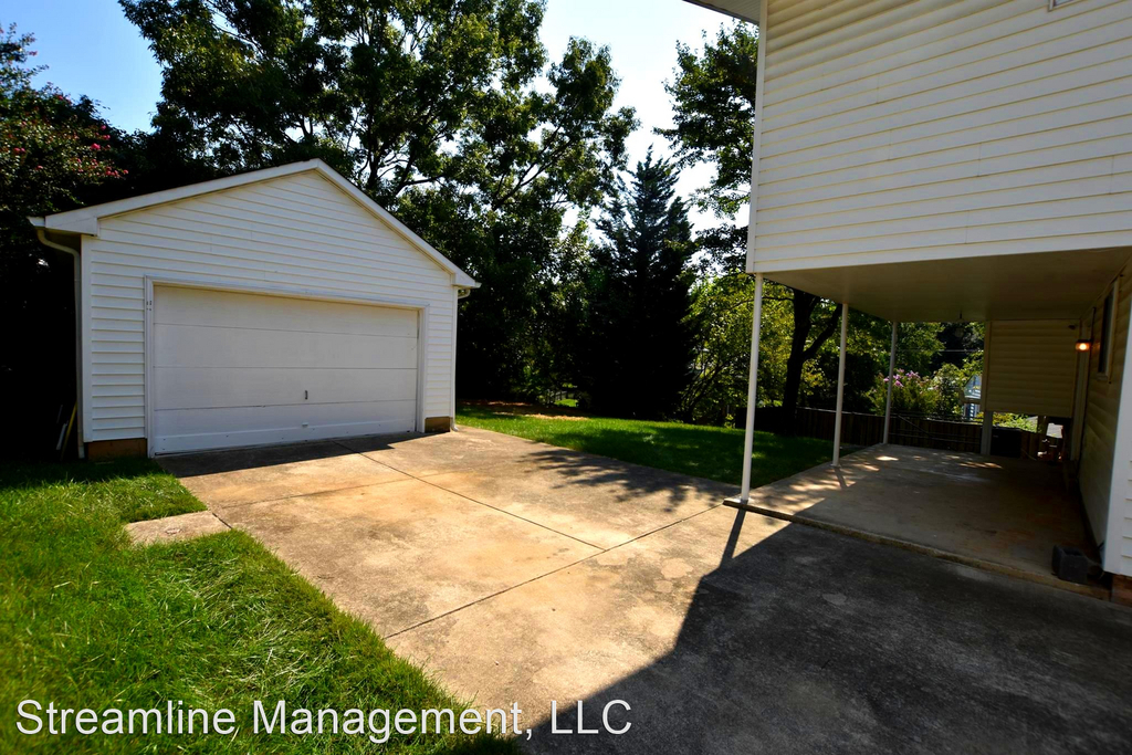 120 Rosewood Dr - Photo 18