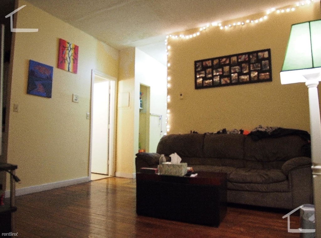 892 Huntington Ave Apt 4 - Photo 3