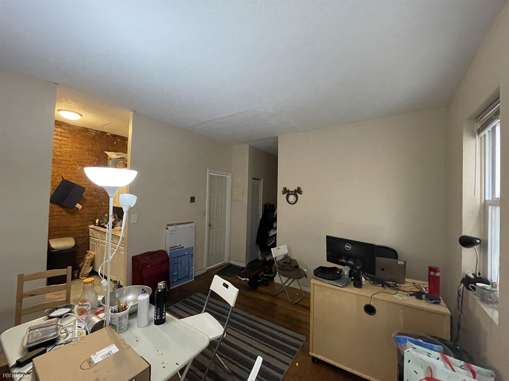 892 Huntington Ave Apt 4 - Photo 6