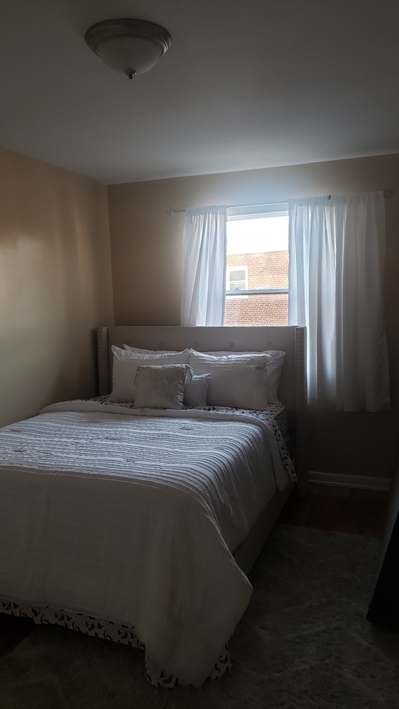 Glenwood road room for rent - Photo 3