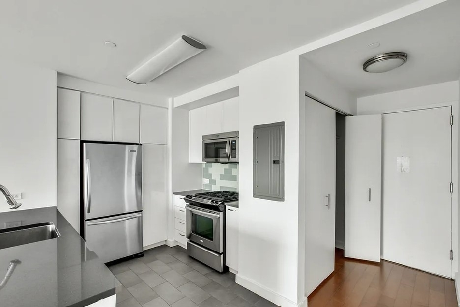 80 Dekalb Avenue - Photo 3