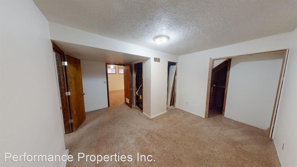 1318 Pine Street - Photo 10