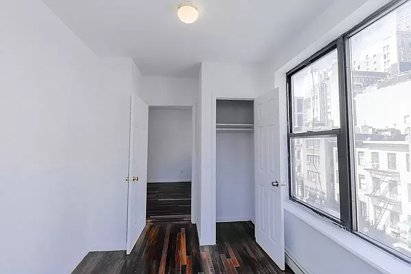 115 Lexington Avenue - Photo 3