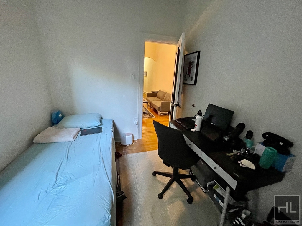 104 West 83 Street - Photo 2