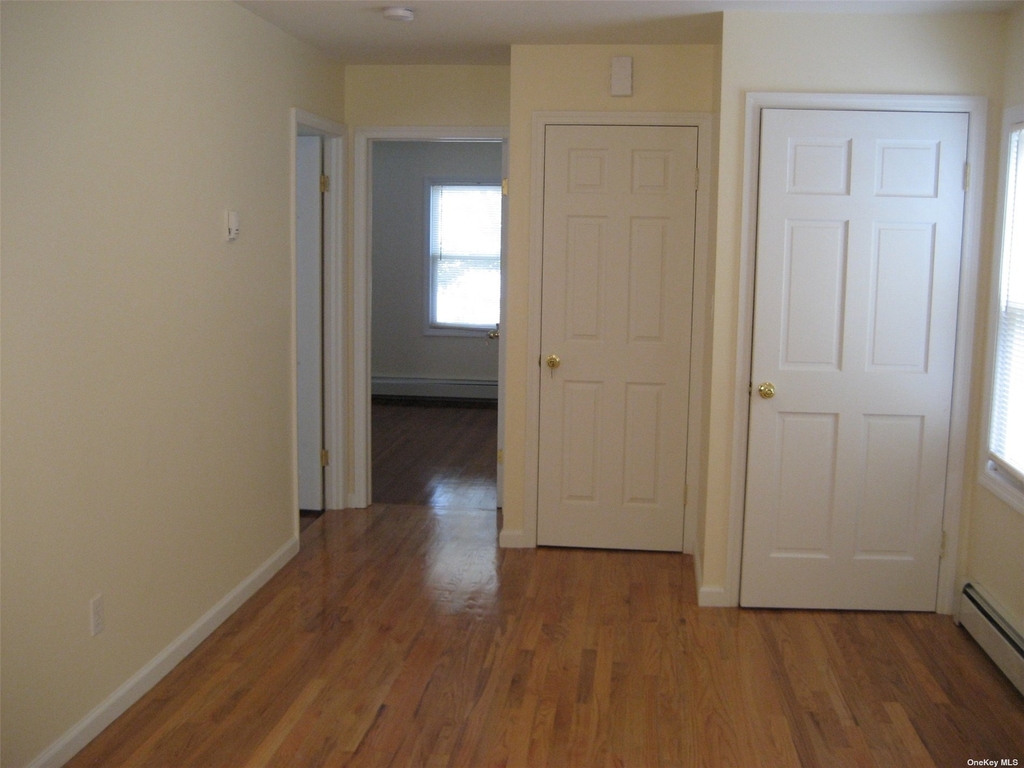 211-22 45 Drive - Photo 2