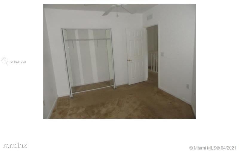 2516 Sw 83rd Ave # 104 - Photo 3