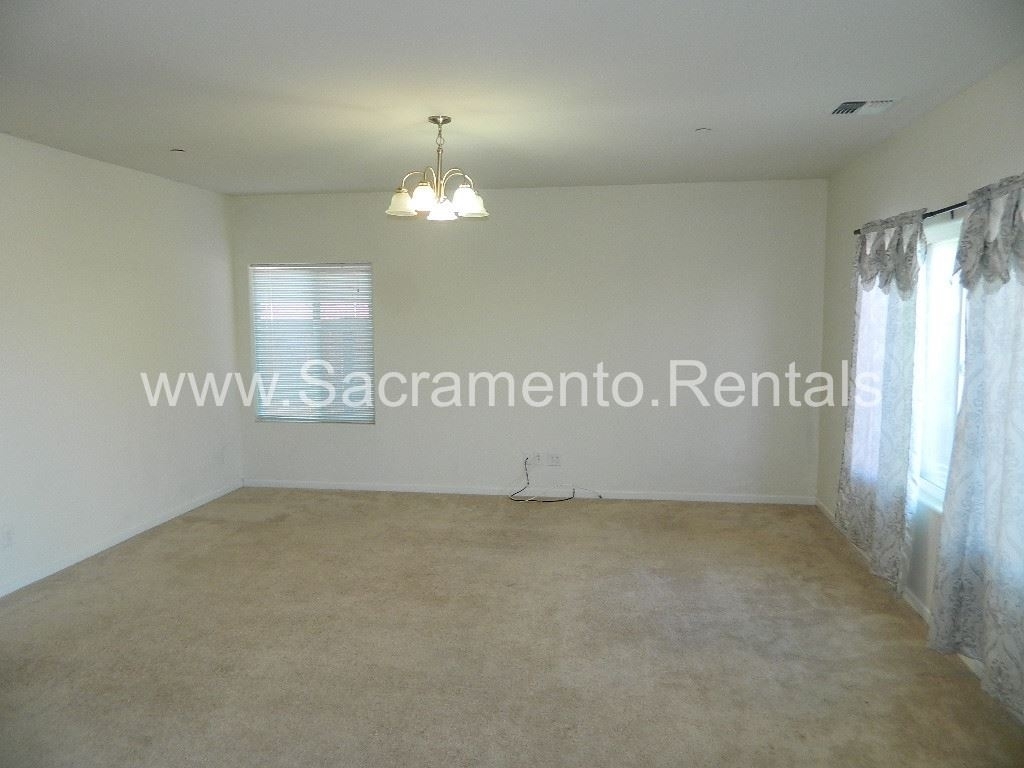 7613 Wayans Way - Photo 3