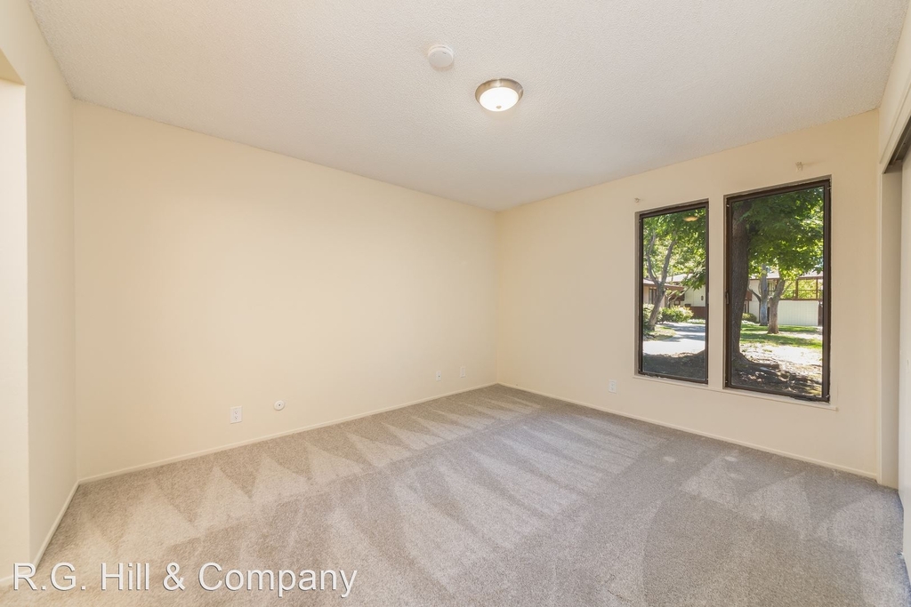 630 Tempe Ct - Photo 6