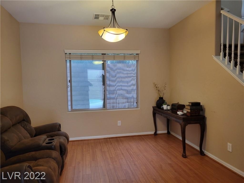 11821 Alava Avenue - Photo 1