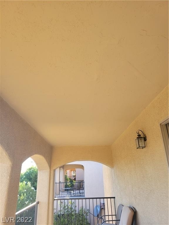 11821 Alava Avenue - Photo 10