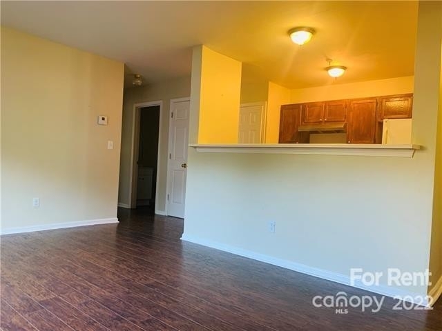 1638 Arlyn Circle - Photo 2