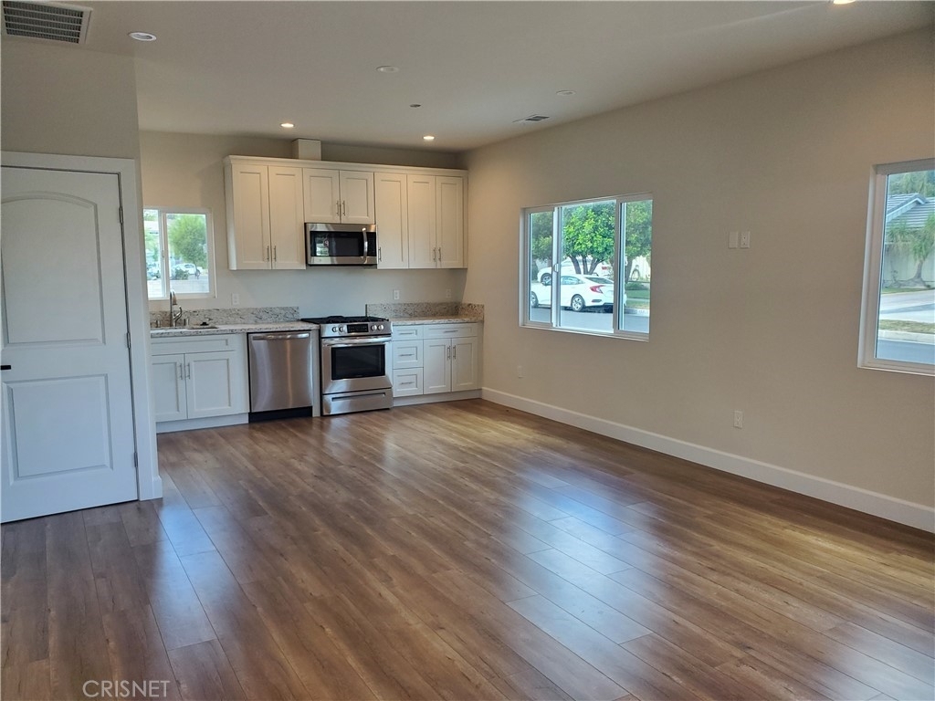 15702 Marilla Street - Photo 2