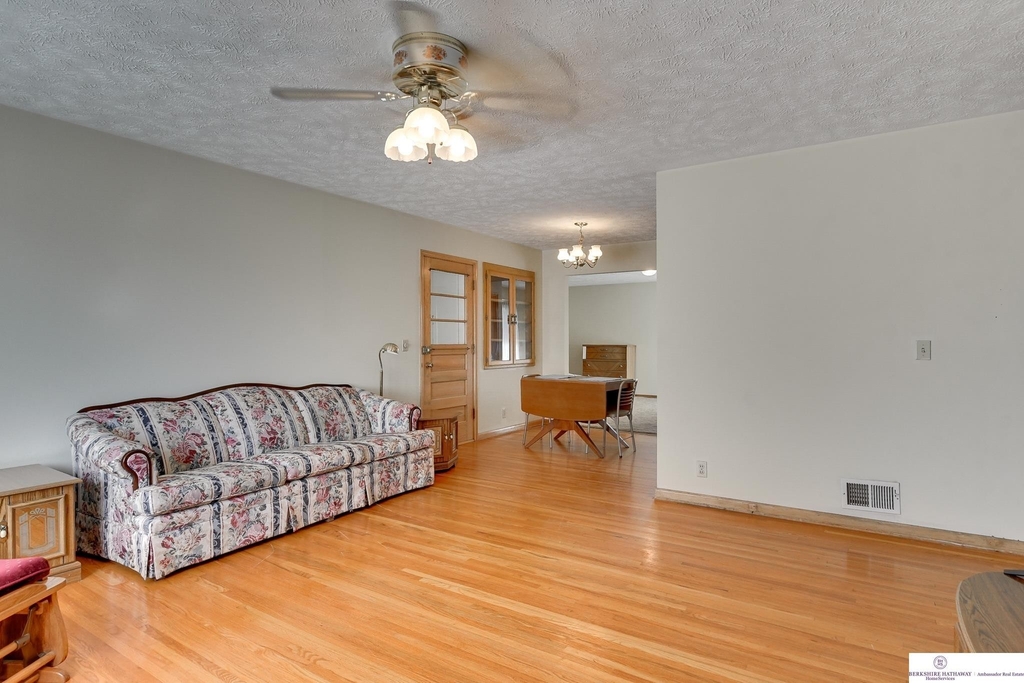 7924 Nina Street - Photo 5