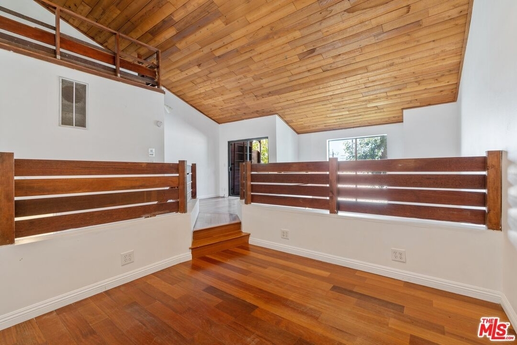 12806 Pacific Ave - Photo 18
