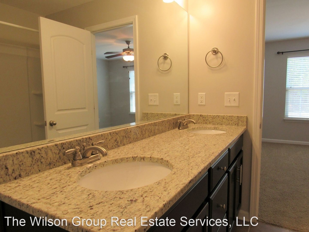 276 Cobblestone Place Drive - Photo 10