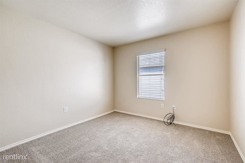 7306 Azalea Square - Photo 11