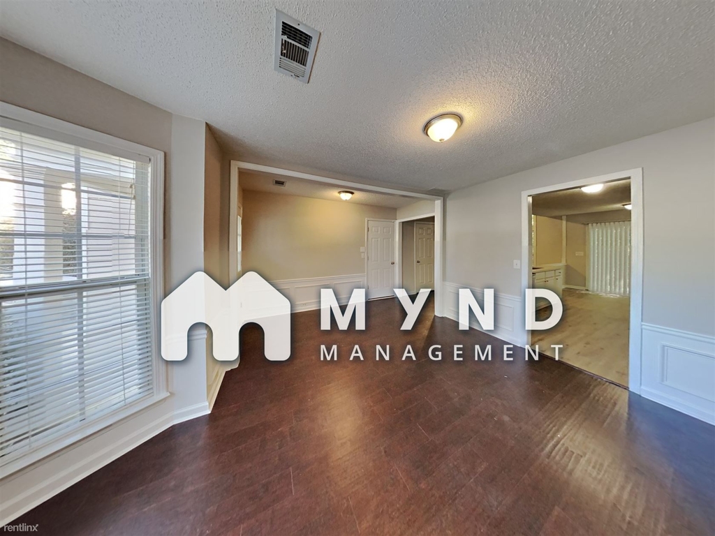 2020 Maple Ridge Drive Nw - Photo 4