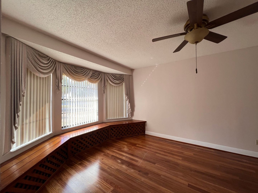 1108 Marcus Court - Photo 5