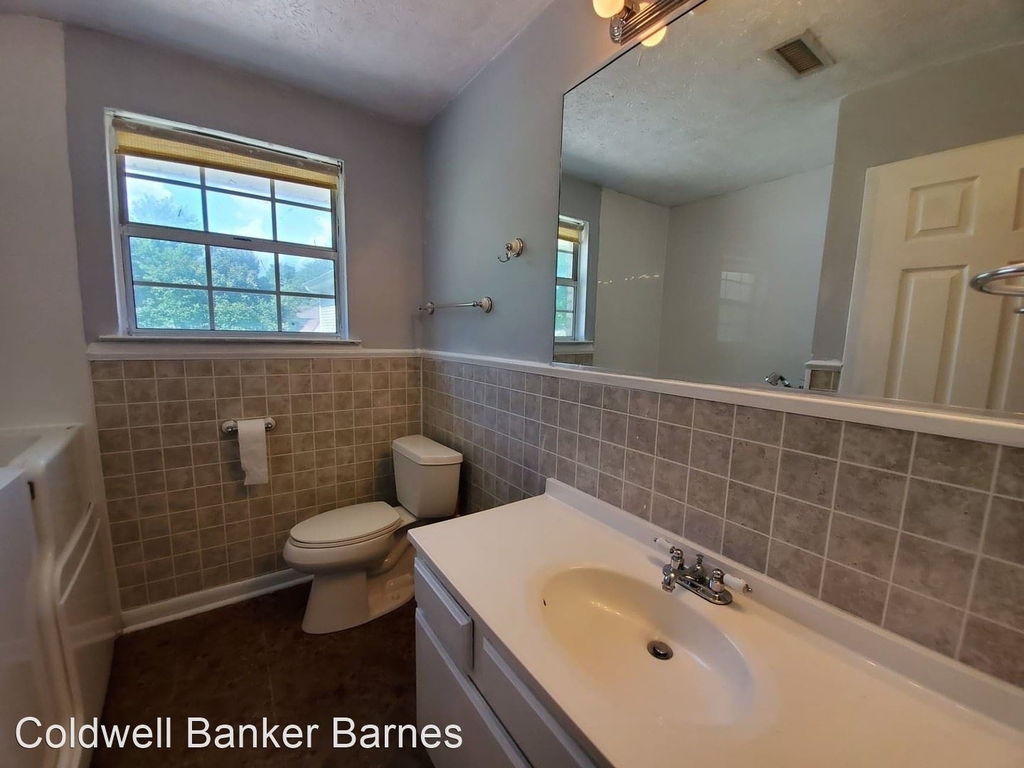 111 Edgewood Drive - Photo 18