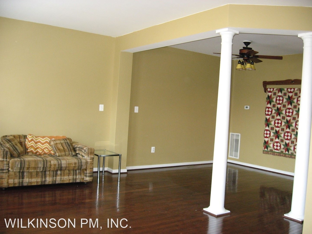 8570 Wyngate Manor Court - Photo 3