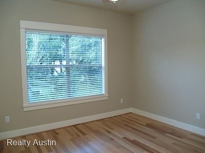 305 Zennia Street - Photo 14