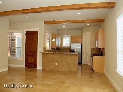 304 Zennia Street - Photo 2