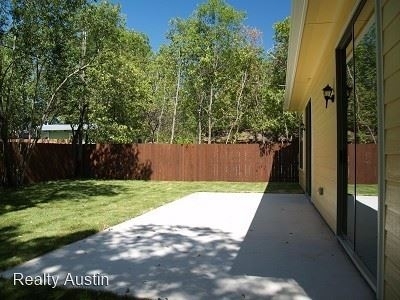 303 Zennia Street - Photo 21