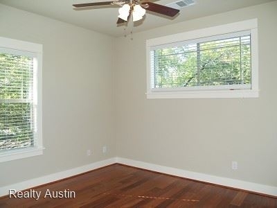 303 Zennia Street - Photo 9