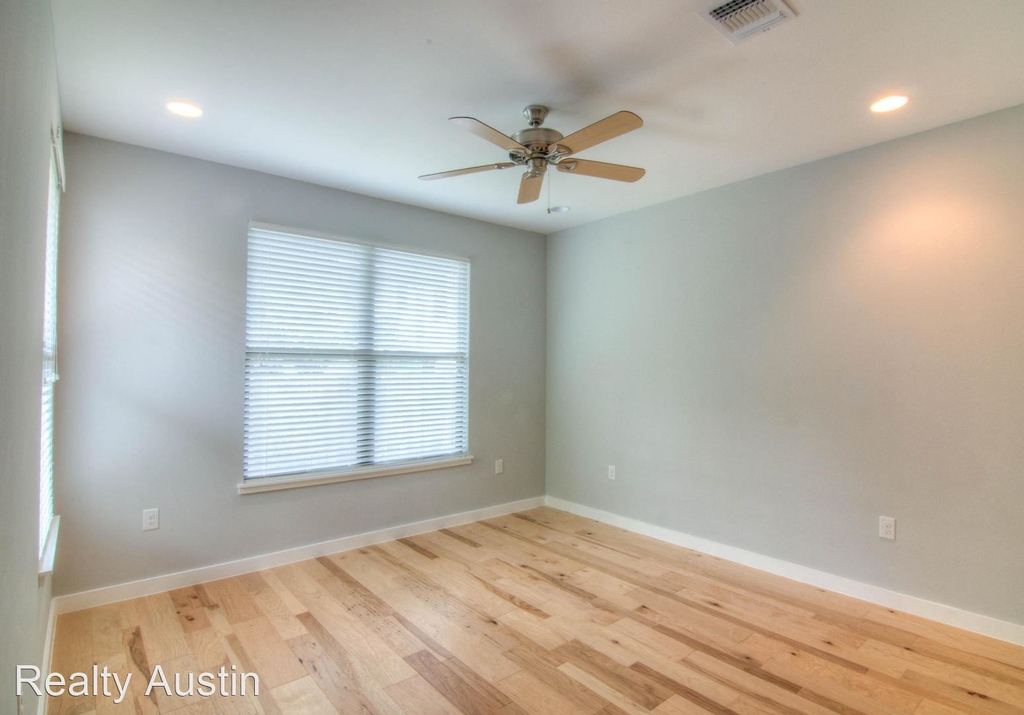 4303 Red River - Photo 9