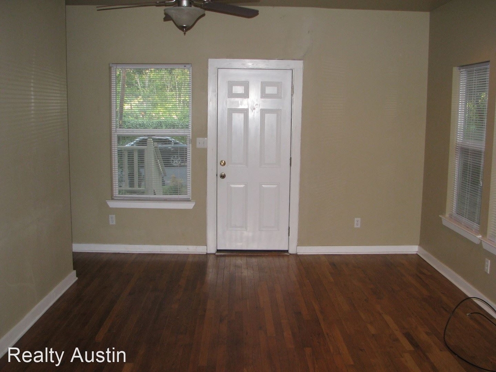 4802 Clarkson Avenue - Photo 7