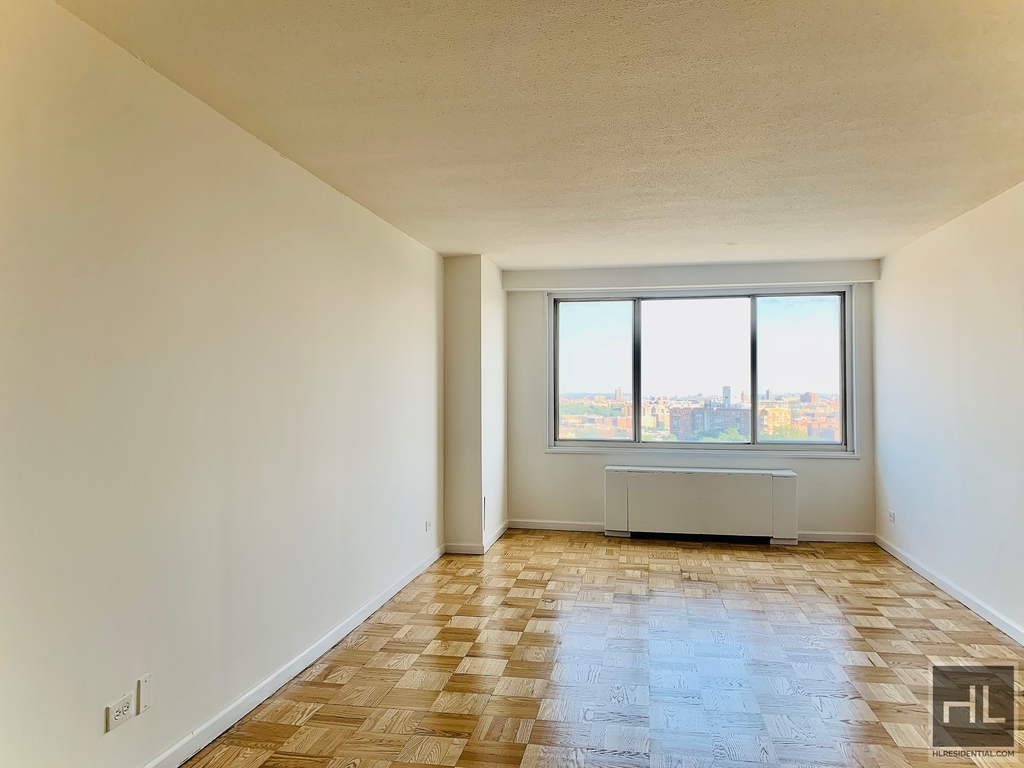 3333 Henry Hudson Pkwy W - Photo 1