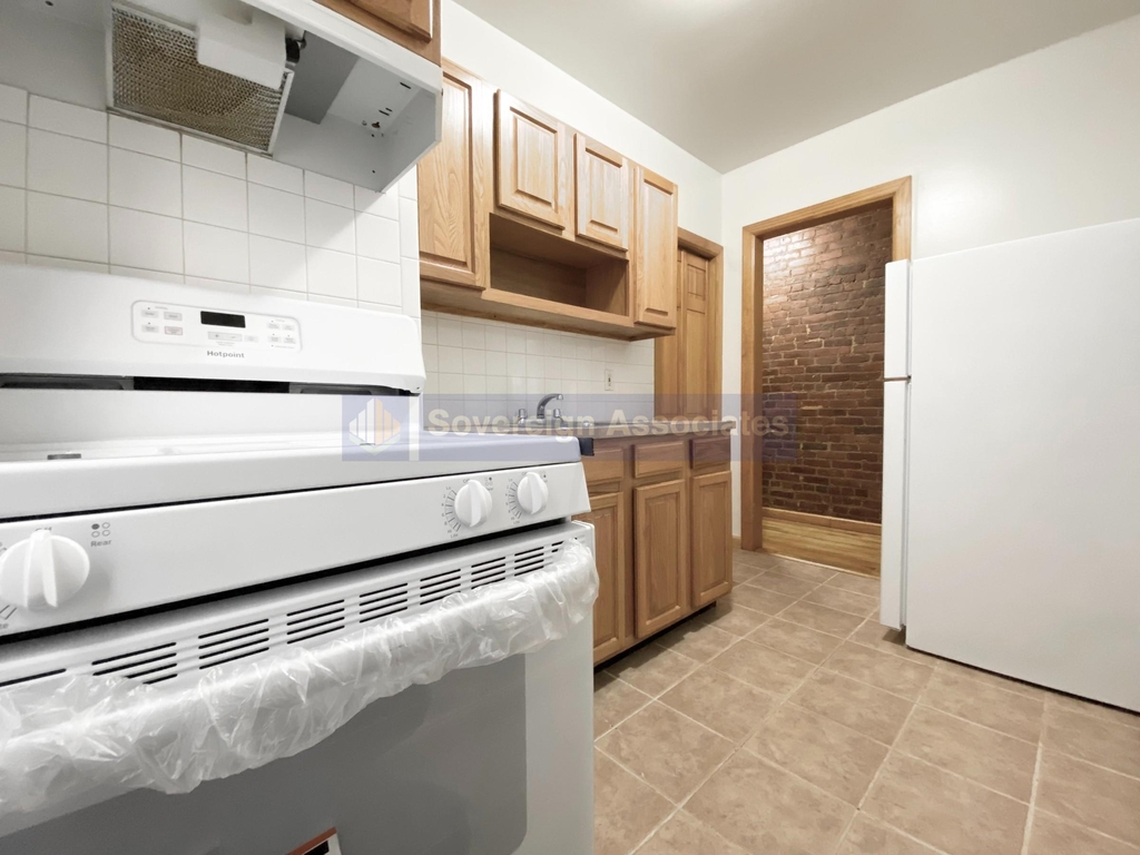 75 Cabrini Boulevard - Photo 4