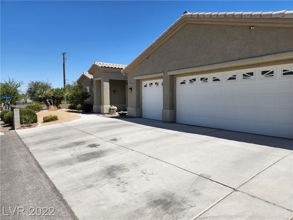 2689 West San Miguel Avenue - Photo 3