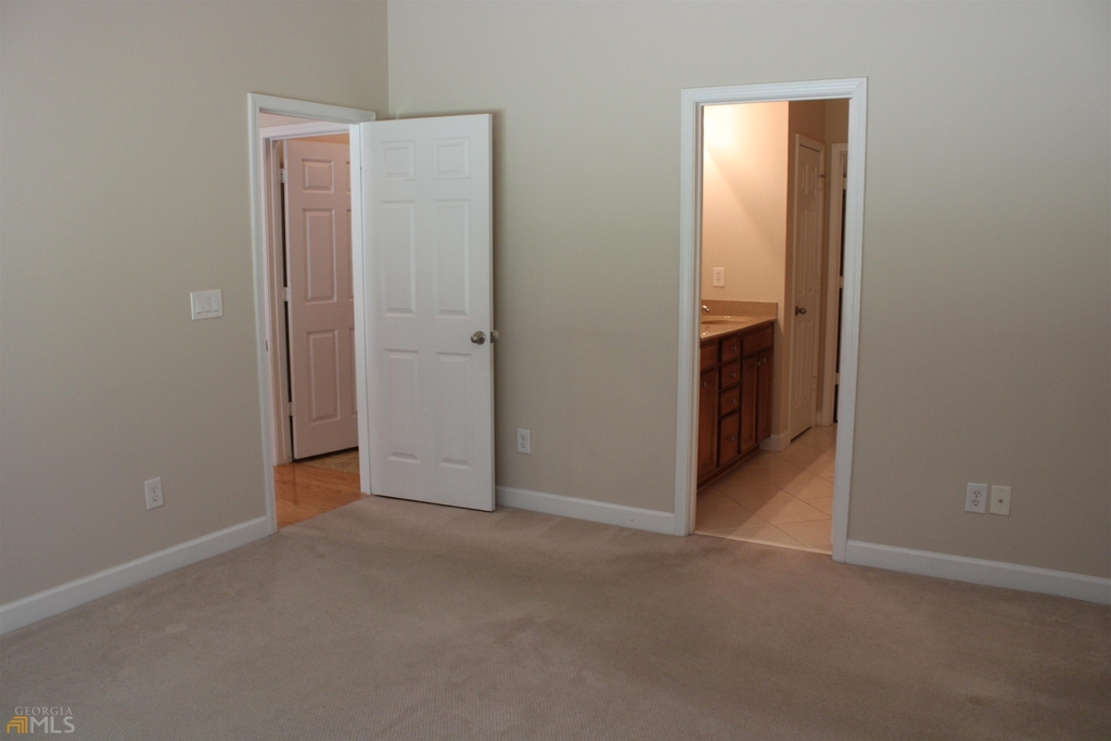 1408 Lexington Drive - Photo 5