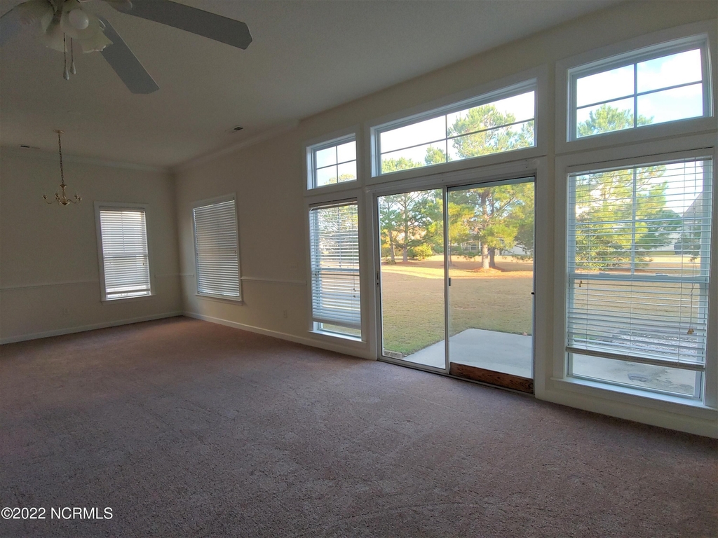 1005 Meadowlands Trail - Photo 3