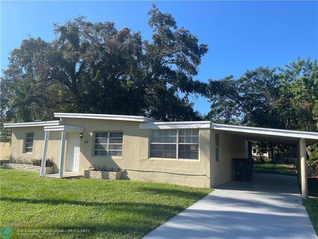 104 Miami Gardens Rd - Photo 2