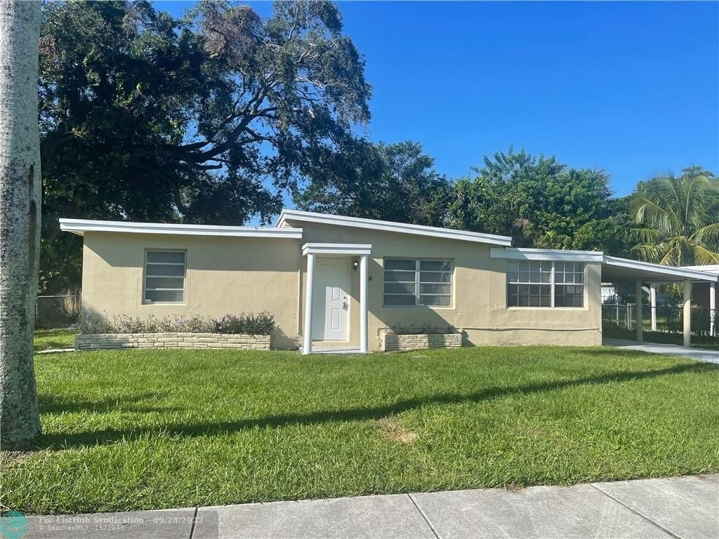 104 Miami Gardens Rd - Photo 0