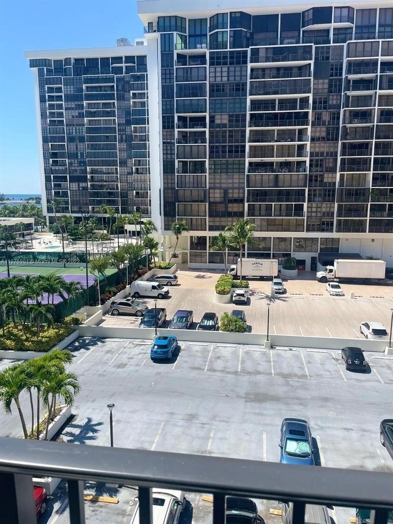 1901 Brickell Ave - Photo 31