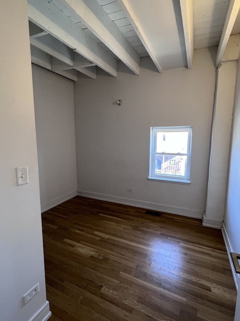 1157 W 18th Street - Photo 8