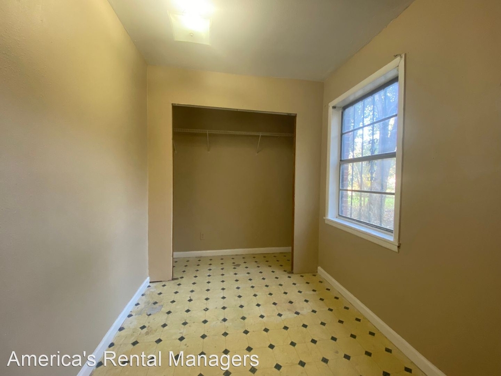 2637 West Edgemont Avenue - Photo 13