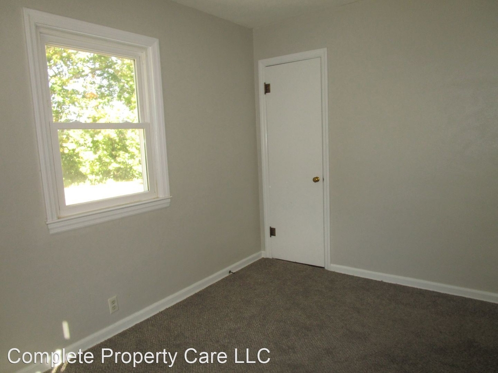 303 S Courtland Ave. - Photo 10