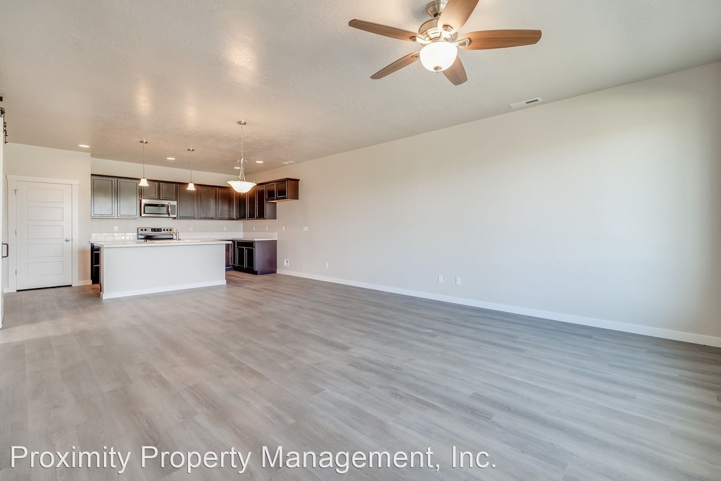 6016 N. Masago Ave - Photo 3