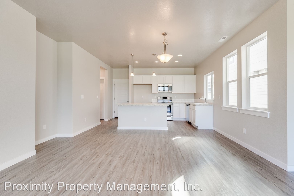 6038 N. Masago Ave - Photo 5